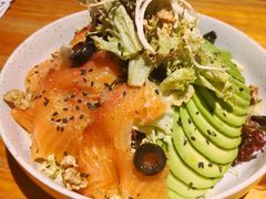 牛油果烟熏三文鱼沙拉-BE BRIGHT KITCHEN(正佳广场店)