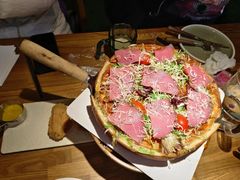 -Dragon Pizza•圆脸龙披萨·牛排餐厅