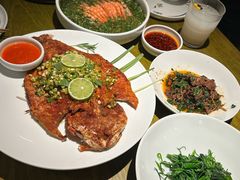 撒撇柠檬虾-一坐一忘云南菜(卓悦中心)