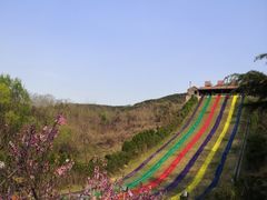 -雪山彩虹谷景区