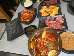 -啊美丽炭火烤肉(滑翔一店)