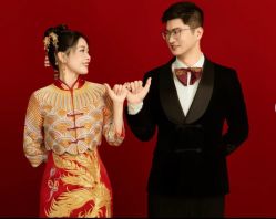 -挪娅婚纱摄影皇家会所