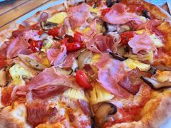 -城市大道红炉披萨烘焙坊