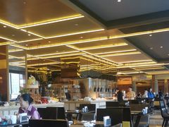 -大中华希尔顿酒店-念自助餐·嗨啤·小龙虾