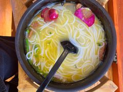 -桥香园过桥米线(国贸店)