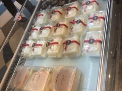 -85度C(生甜甜圈研究工坊·上海局门店)