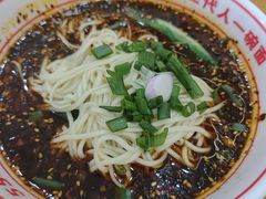 -叶伟胡辣壳面(两路口店)