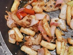 -椒行天下干锅牛蛙·(万宝店)