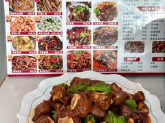 -丹水桥地锅鱼·翘嘴鲌·地方特色全鱼宴(丹江口大坝店)
