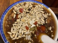 -宣海荣锅贴大王·陕味小吃集(钟楼店)
