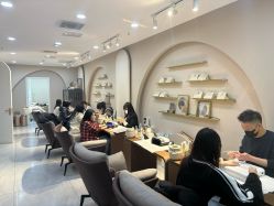-花系美·美甲美睫精品店