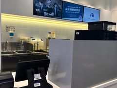 -瑞幸咖啡(长宁来福士B1层店)