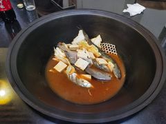 野生杂鱼锅一斤半-大杰海鲜锅(基隆路店)