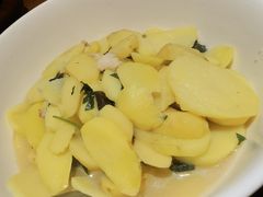 紫苏煨土豆-李久其家民间餐厅(观沙岭公园店)