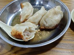 -黄阿姨锅贴大王(万航渡路店)