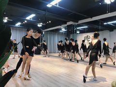 -雅妮舞蹈工作室·少儿成人拉丁舞