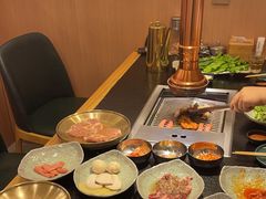 -臻牛烤肉