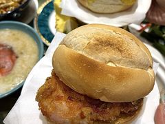 -滋味满屋美食坊(上海街店)