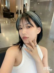 -时尚殿堂明星门店