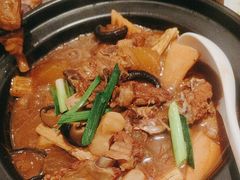 -港丽餐厅(正大店)