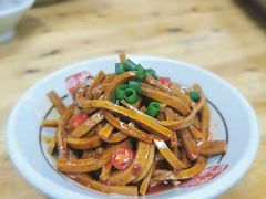 -呼啦面馆·头牌豌杂面(爱琴海店)