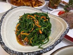 虫草花拌沙葱-伊祥·敦煌楼