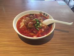 -顺溜·手工刀削面·黑金店(铜锣湾店)