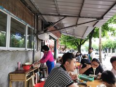 露天位-老火车站牛肉粉