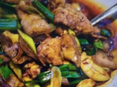 -有红鸡毛店·川菜(建设路店)