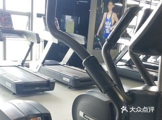 个人感觉这里还挺好的,优点是场地大,环境也行,通风