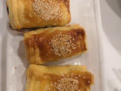 碳烧蜜汁叉烧酥-广州酒家(文昌总店)