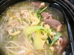 -丽虹云南过桥米线(兴工街店)
