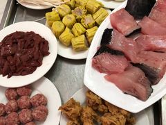 -苗伯妈酸汤火锅