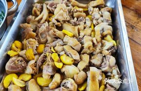 Braised Chicken with Chestnuts