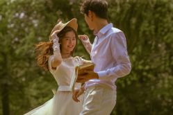 -易摄影婚纱摄影工作室