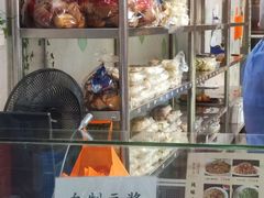 -白玉兰食品(中山公园龙之梦店)