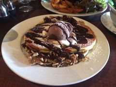 原味松饼配香蕉巧克力酱-Pancakes on the rocks(Darling Harbour)