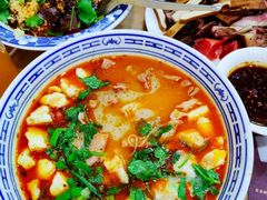 -天发芽·何记葫芦头泡馍·传统小吃(报恩寺街店)