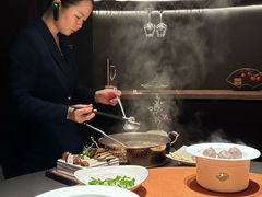 -左庭右院鲜牛肉火锅黑金店(陆家嘴中心店)