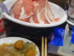 -楼外楼大刀肉传统火锅居(幸福街店)