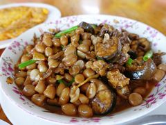 黄鳝花生煲-姐妹四更烤猪店