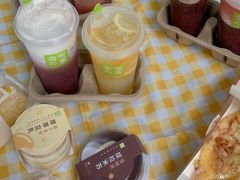 -奈雪的茶(民发广场长虹路PRO店)