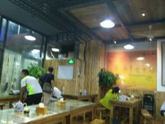 -陇上全荟兰州传统牛肉面(延吉路店)