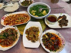 -洪霞餐馆