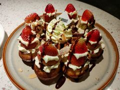 草莓忌廉华夫饼-BE BRIGHT KITCHEN(正佳广场店)
