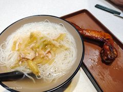 榨菜肉丝米线-和平馆·地道港澳茶餐厅(西门口店)