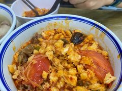 特色牛肉小炒-老米家大雨泡馍