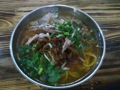 -巍山火巴肉饵丝(大理古城店)