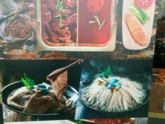 -尚尚仙·酸汤猪手·猪肚鸡火锅(华联万柳购物中心店)