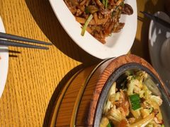 -爱碗亭·鲜炒湖南菜(壹城中心店)